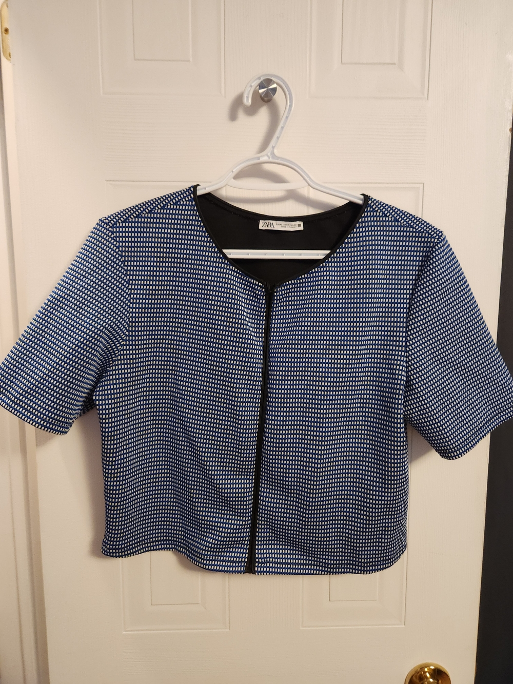 Zara Black, Blue & White Textured Zip Front Top